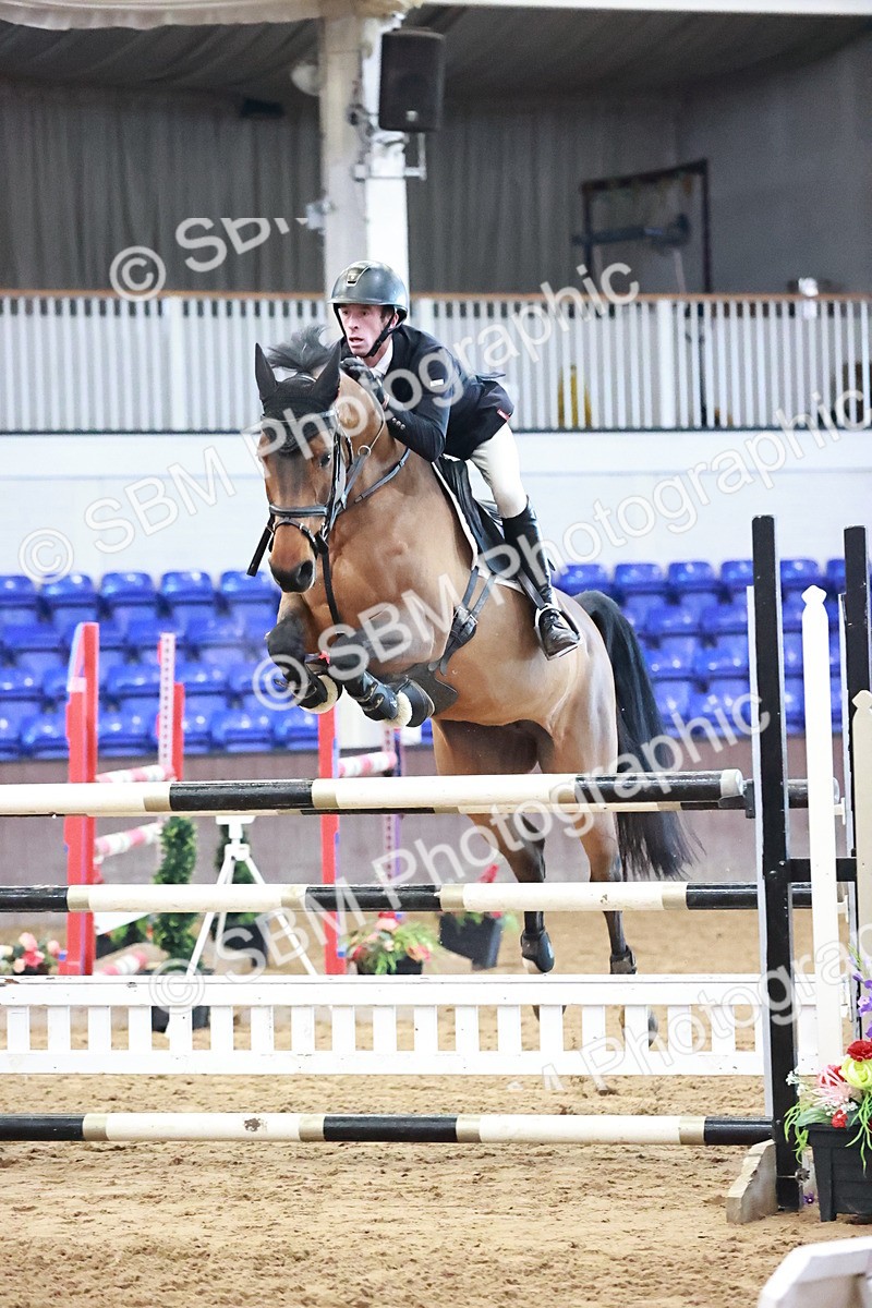 SBM_003080 - Class 11 - Senior Foxhunter 1.20m