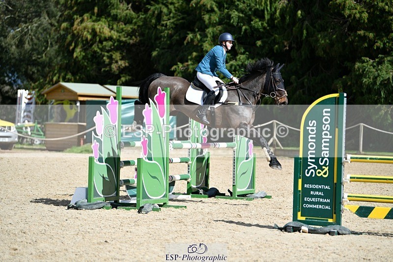 240324-120638-02455 - Cls 9 Snr 1.05m Open