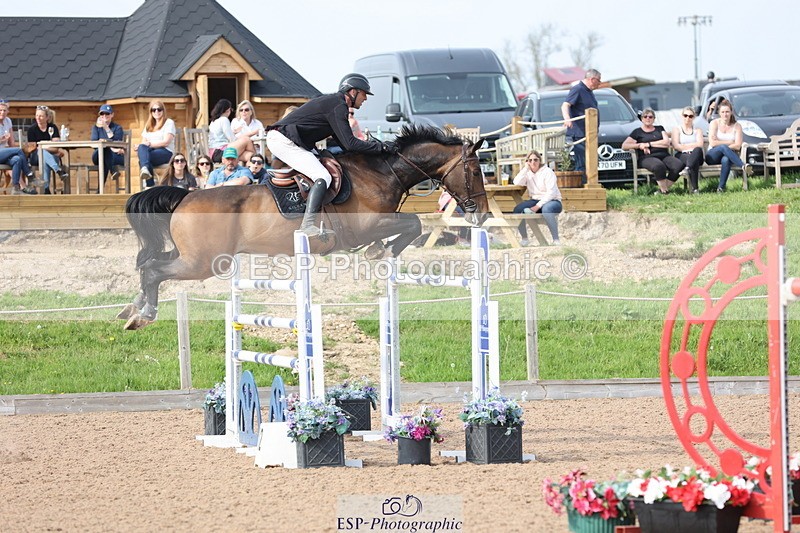 240511A-165247-15077 - Cls 38 National 1.40m Open