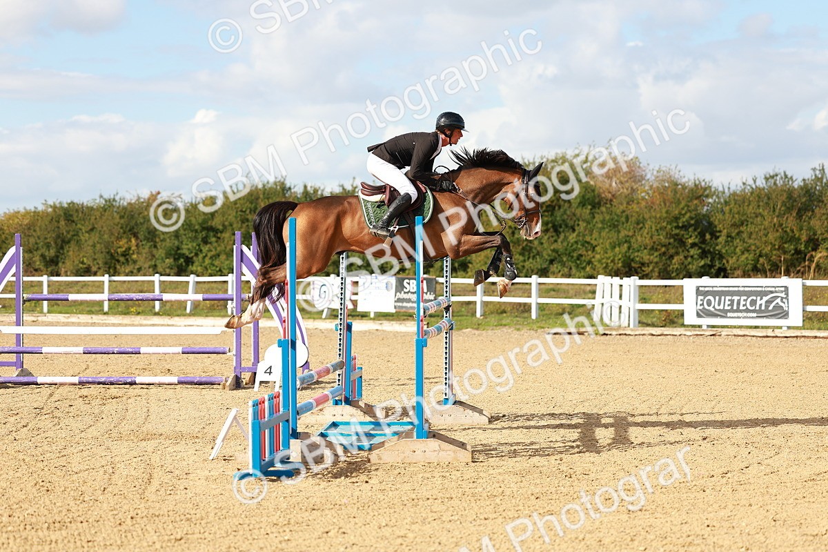SBM_001996 - Class 5 - Senior Foxhunter - 1.20m