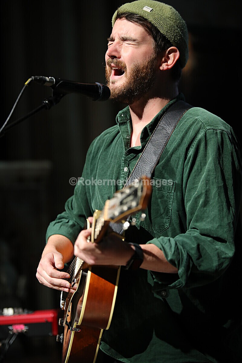 FOLK N BLUES-586 - FOLK and BLUES SEPT 2022