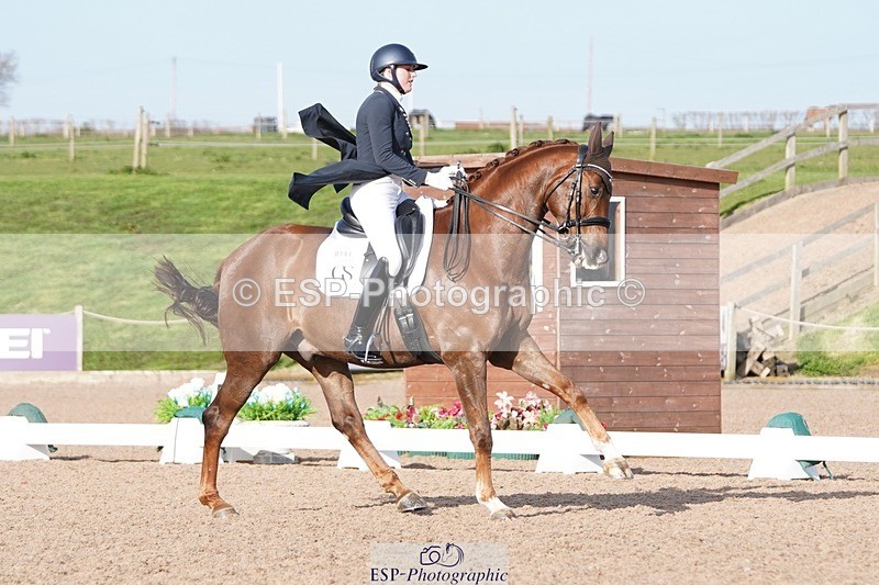 250404-170510-07875 - 141-Tyla.Schou-Dennis.DeNiro