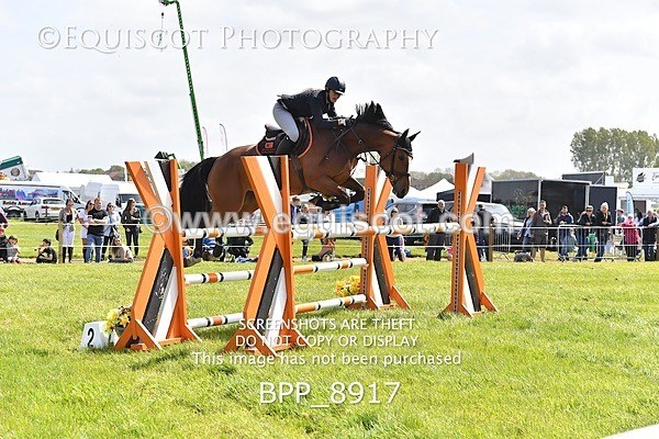 BPP_8917 - CLASS 3 The RHS Andrew Hamilton Coach Novice Qualifier (1.20m)