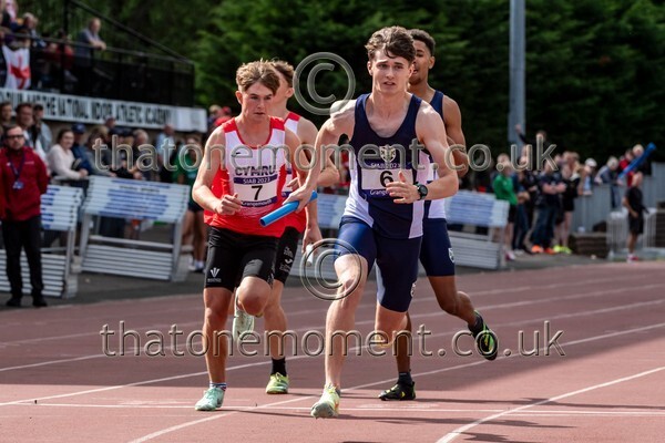 SIAB23-528609 - Track Male Set Two