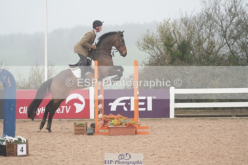 260315-135036-06351 - Cls 36 1.05m Amateur Quali