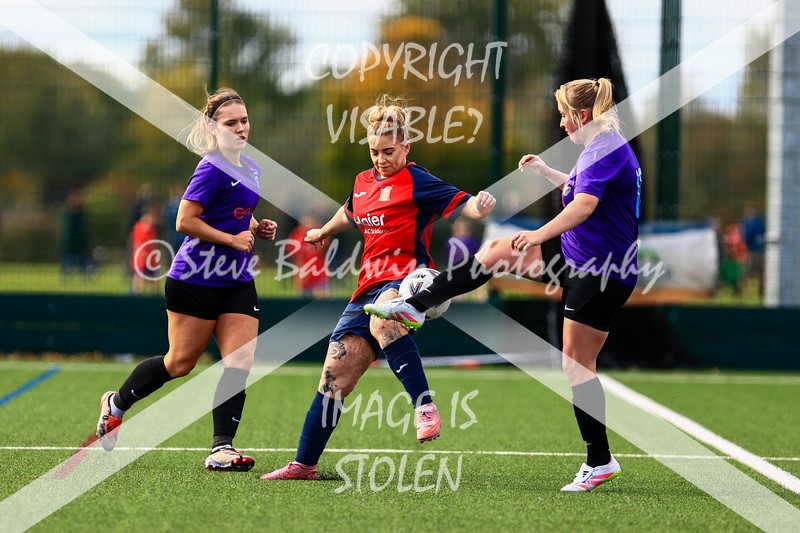 1DX30720 - 2025-10-05 FC Abbey Meads Ladies V Purton  Kingsdown FC Ladies