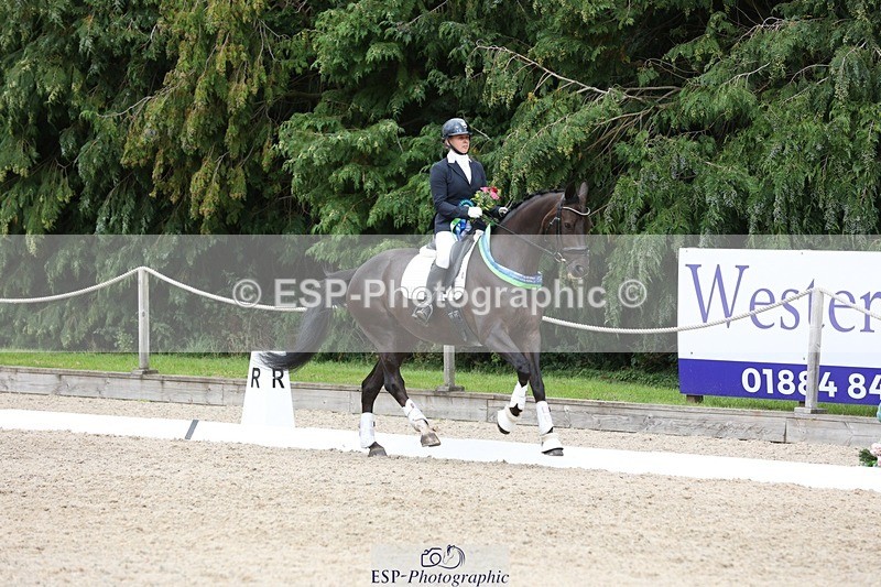 230812-145012-04821 - Novice Silver Presentations