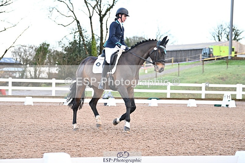 240218A-105722-05747 - 232-Alys.Matravers-VORVASHILL.VERTIGO