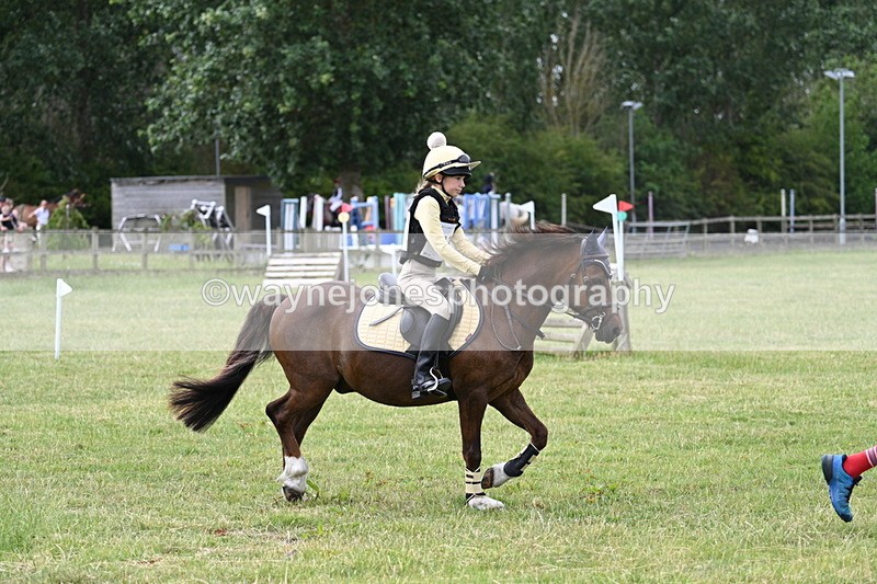 WJ7_4925 - 60cm XC Time 09:58 to 10:16