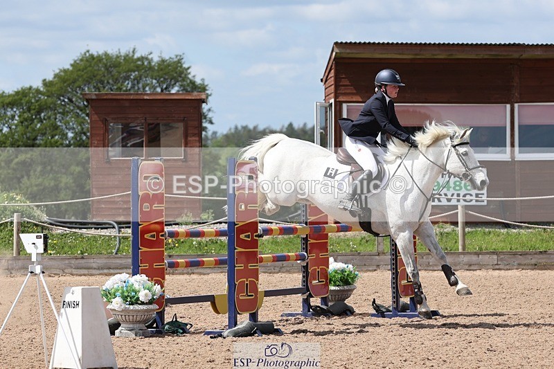 250504-125143-02630 - Cls 5 Pony Foxhunter and 1.10m Open