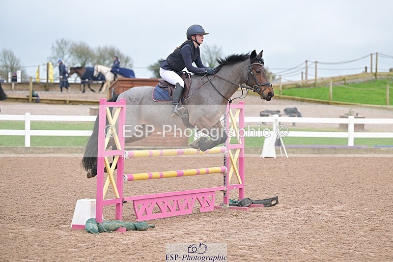 251116-115705-01295 - Cls 6 Pony Newcomers and 1m Open
