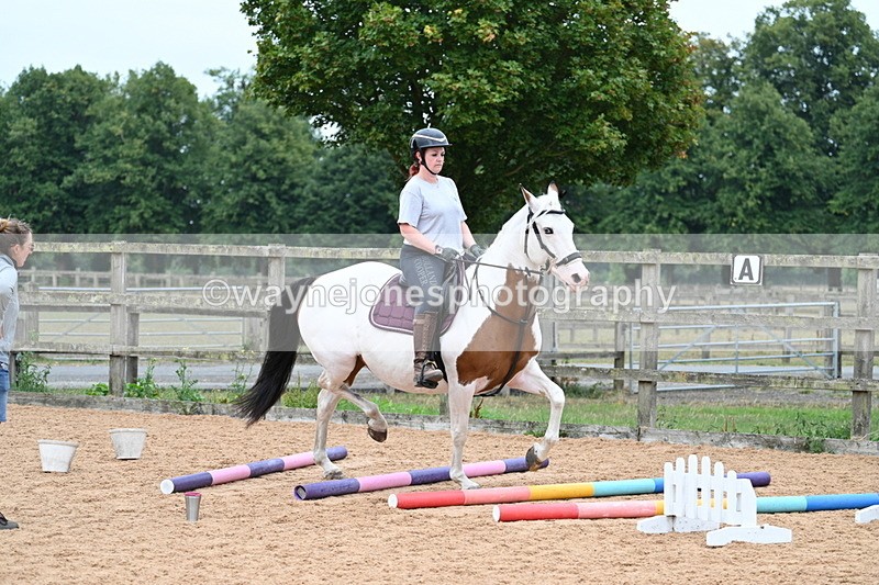 WJ7_9857 - Poles 14:00