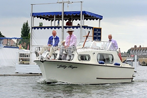 090704 THE JILLY ROGER IMG_0523 - HENLEY REGATTA  SATURDAY 4th JULY 2009