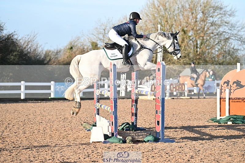 231210A-134129-02653 - Cls 20 Newcomers & 1.10m Open