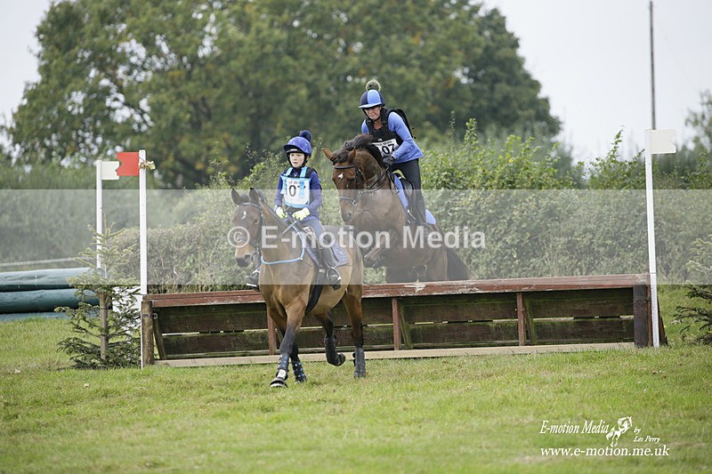  WWHT 171021 2013 - Novice Pairs (0.80m)  17/10/21