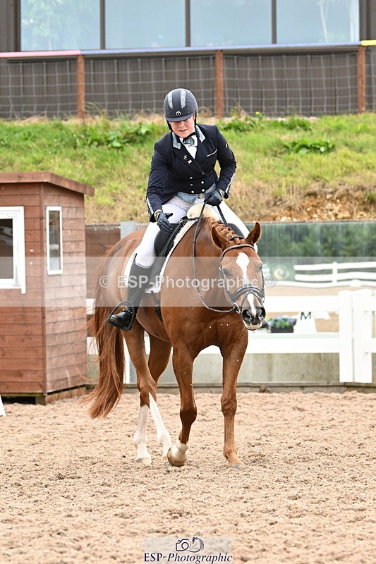 240815A-115153-00890 - 159-Verity.Perry-Bianchi