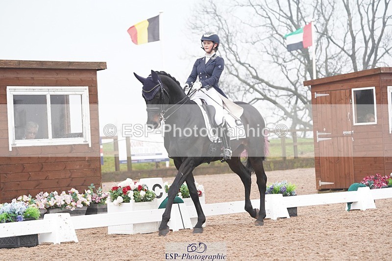 250404-083742-03798 - 069-India.Hamilton-Burnet-Kissingdale