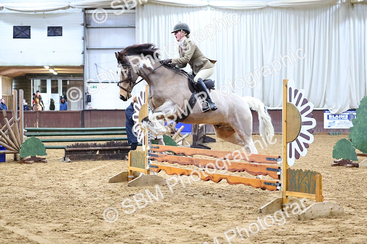 SBM_003488 - Class 37 - 80cm Training Stakes