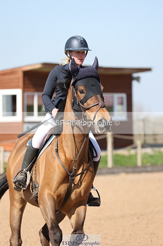 250402-130437-00698 - Cls 6 Foxhunter and 1.20m Open