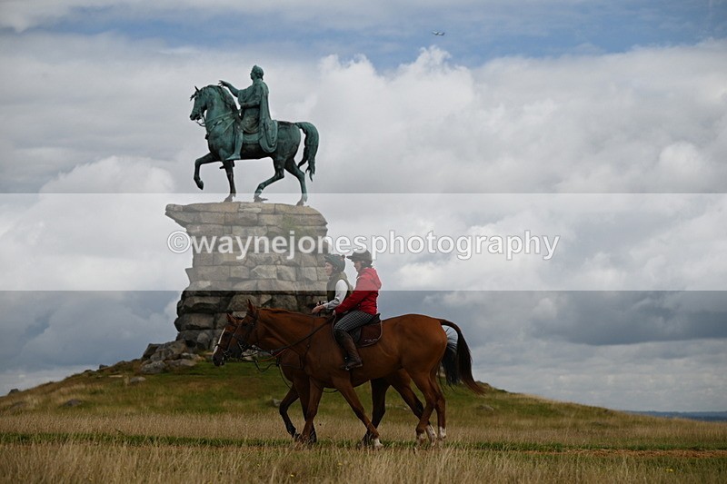 DSC_4057 - Time at Statue 09:50 to 11:09