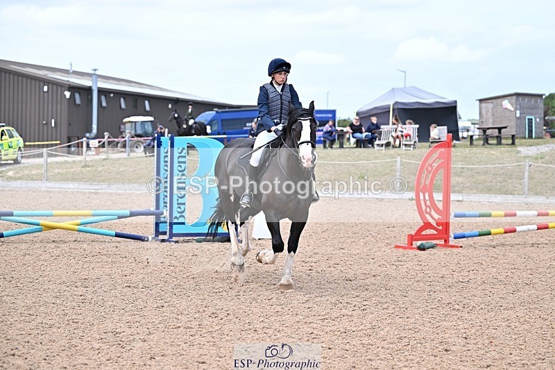 250826-153707-00145 - Clear Round and 60cm