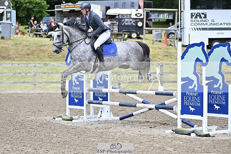 240710-114614-22479 - Cls 203 4 Yr Old 90cm