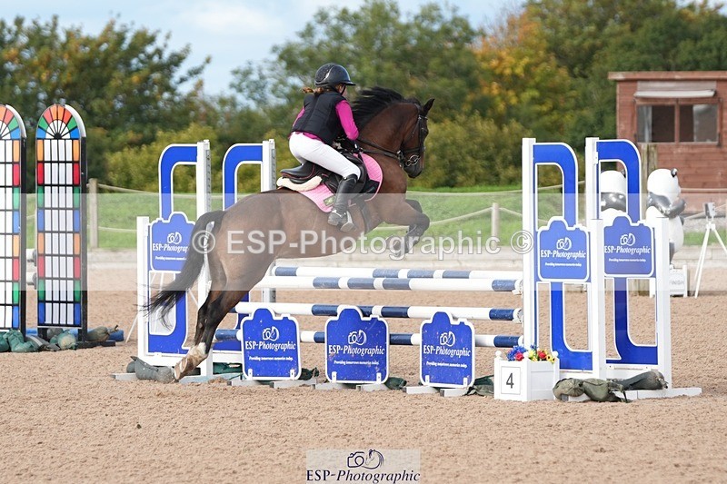 250921-102457-02179 - Cls 4 Pony British Novice and 80cm