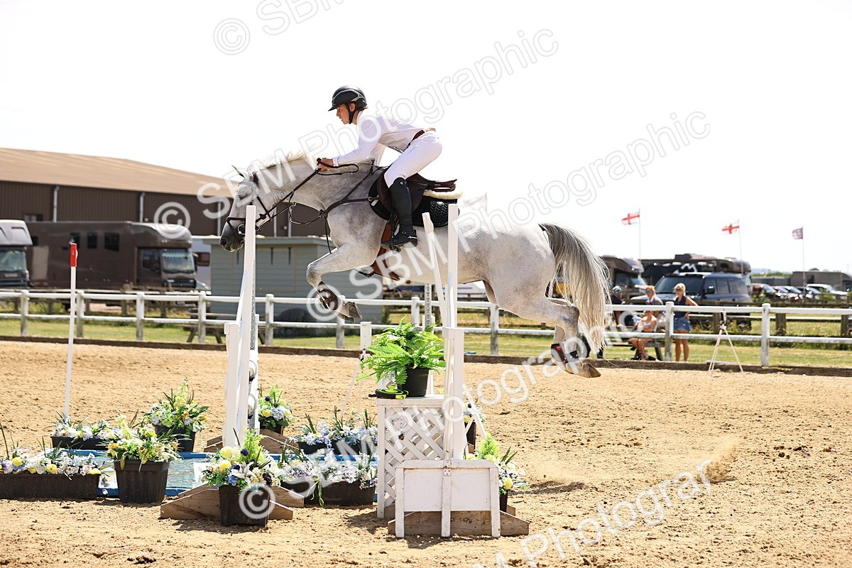 SBM_001819 - Class 16 - GFS Senior Newcomers 1.25m