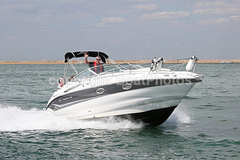 160814 UNNAMED CROWNLINE Y92A2672 - Motorboats - Open