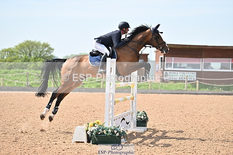 240510A-143206-08069 - Cls 23 Talent Seeker Inc 7yr old 14.10 to Finish