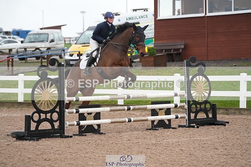 251109-083244-03023 - Cls 15 British Novice and 90cm Open