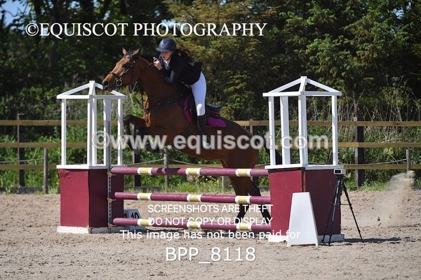 BPP_8118 - CLASS 3 Senior BritiNovice/ 90cm Open