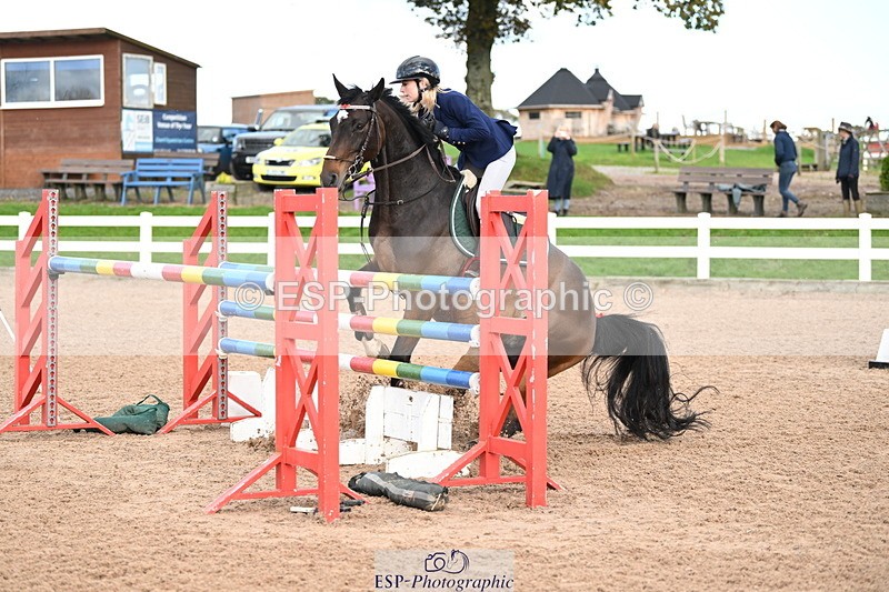 241023A-152341-01178 - Cls 5 Foxhunter and 1.20m Open