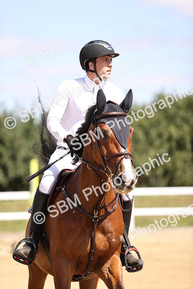 SBM_008079 - Class 10 - Senior 1.05m Open