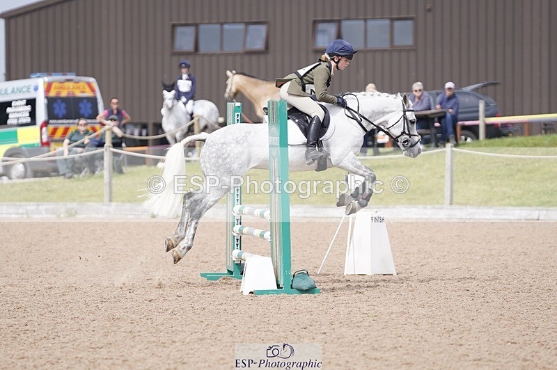 240831A-130958-03226 - 252-CHLOE.FOX-PITT-SIR.CHARLIE.BOI