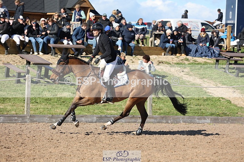 240419A-170101-09552 - Cls 10, 2 Star Big Tour 145cm  Break to End