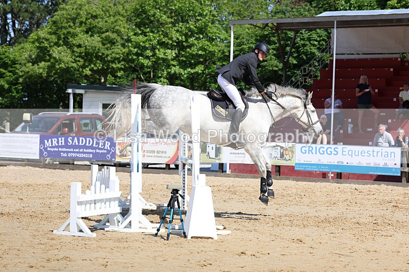 3E7A5610 - Class 4: Senior BN/90cm open