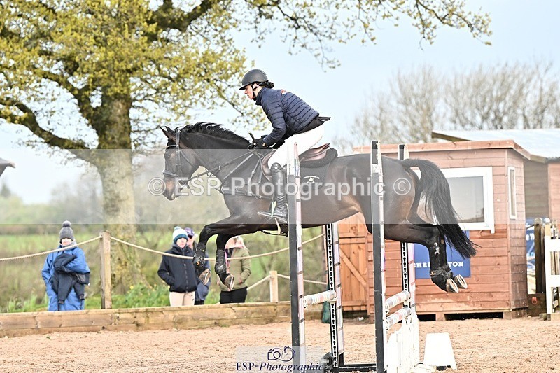 250416-092217-00042 - Cls 1 British Novice and 90cm