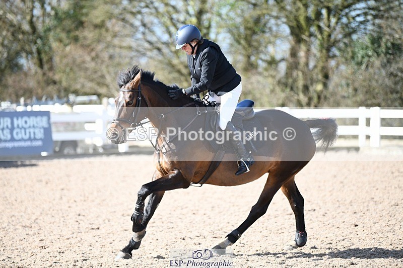 250330-103008-06138 - Cls 32 British Novice and 90cm