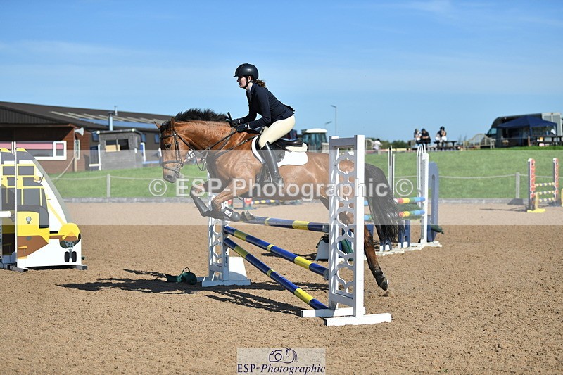 230903A-102823-03716 - Cls 12 95cm Amateur Quali