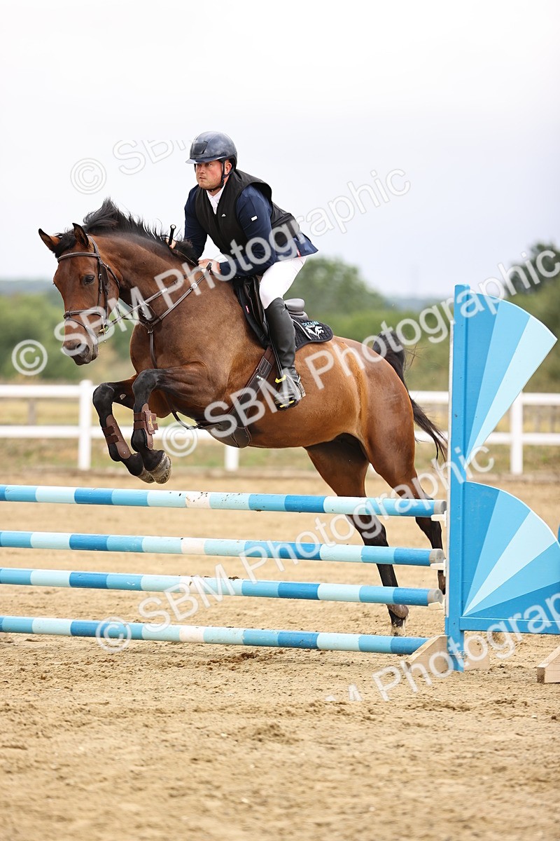 SBM_024769 - Class 9 - Senior British Novice - 90cm