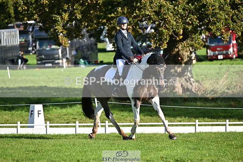 251024A-100630-08230 - G-552-Rachael.Whittaker