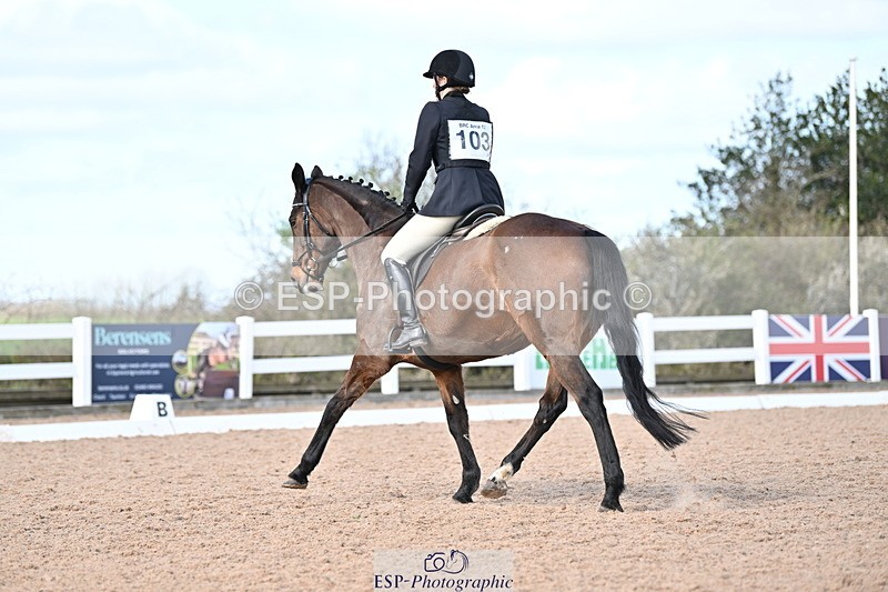 240324A-123908-02333 - Novice 28, 12.15 to 13.00