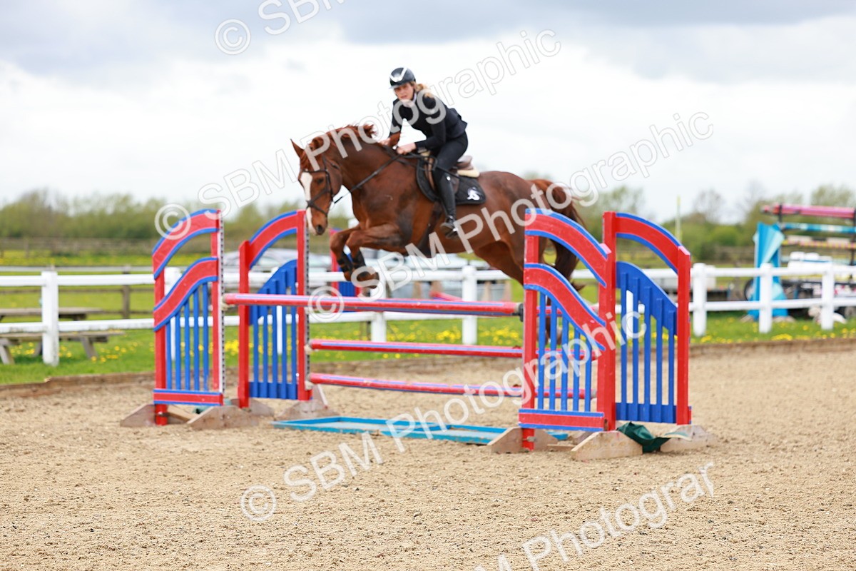 SBM_002254 - Class 10 - Senior Newcomers - 1.10m