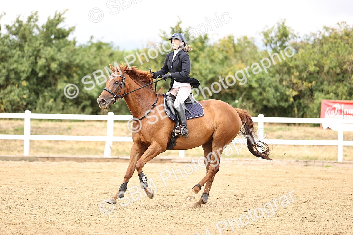 SBM_026827 - Class 13 - Senior Newcomers - 1.10m