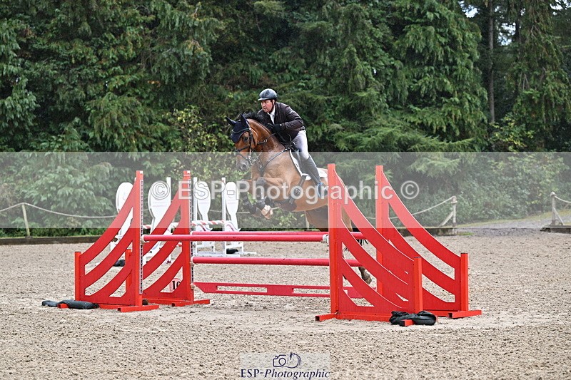 250831A-123741-10390 - Cls 42 Snr 1m Grand Prix