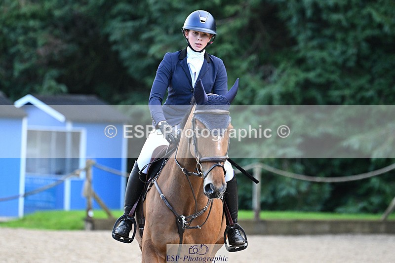 241025-094310-05151 - 102-Holly.Morris-ROYALE.LOUIS