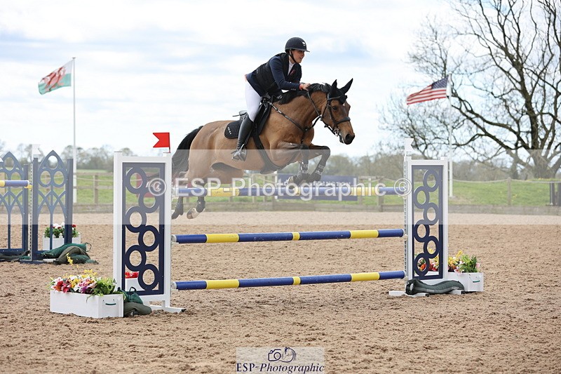 240419A-124925-07464 - Cls 6, 2 Star Medium Tour 1.35m