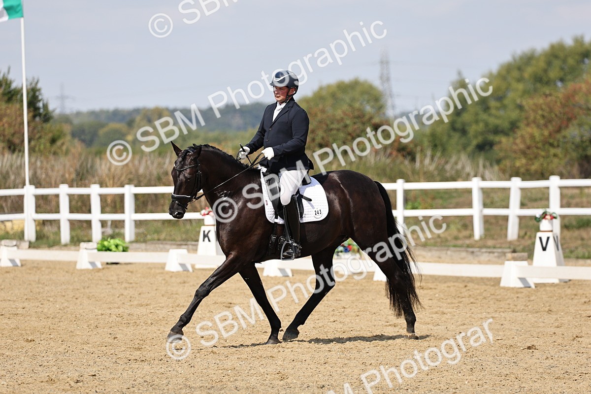 SBM_018610 - Class 16 - Novice 5 - 12.08-13.11