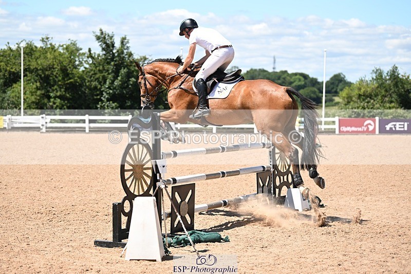 250709-125257-00661 - Cls 4 Snr Newcomers & Snr 1.10m